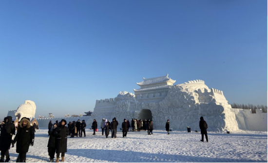 ������̫ƽ�ر�ѩ��ʳ�����R����̫ƽ��30�fƽ���׏V韈����c��Ȼ�����YԴ����7.5�f�����ױ�ѩ���@��