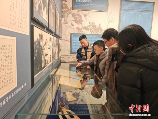 ���L�F(tu��n)���څ��^����ʡ���F(xi��n)��ʷչ���T���� �z